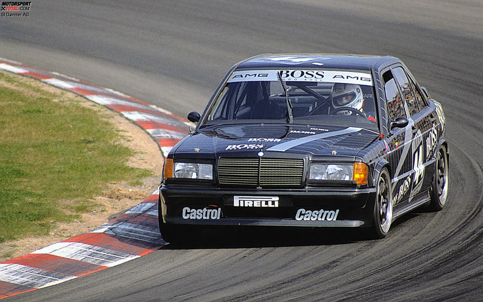1988 engagiert sich Mercedes mit seiner Tuningschmiede AMG erstmals werksseitig in der DTM. Bester Mercedes-Pilot wird in dieser Saison aber Roland Asch vom Team BMK. Mit einem 190E 2.3-16 wird er hinter Klaus Ludwig Vize-Meister.