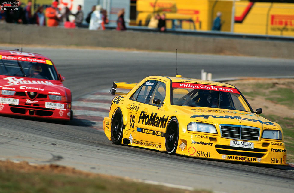 Im Jahr darauf schlagen die Silberpfeile mit der neuen C-Klasse zurück. Klaus Ludwig sichert sich mit zehn Podiumsplatzierungen in 24 Rennen überlegen seinen dritten DTM-Titel. Markenkollege Jörg van Ommen im gelben Zakspeed-Mercedes wird Vize-Meister.