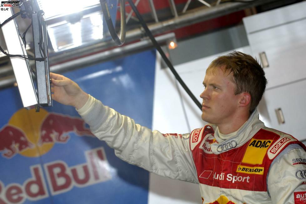 Nach zahlreichen Siegen und Podestplatzierungen in den Jahren 2002 bis 2005 folgt ein Tiefpunkt in der DTM-Karriere von Mattias Ekström. 2006 geht nahezu gar nichts. 