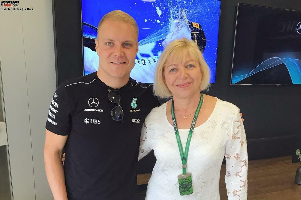 Rosbergs Nachfolger Valtteri Bottas bringt seine Mutter zu seinem ersten Rennen als Grand-Prix-Sieger mit. Und nicht nur die: Ebenfalls dabei ist seine Frau Emilia, eine finnische Olympia-Schwimmerin.