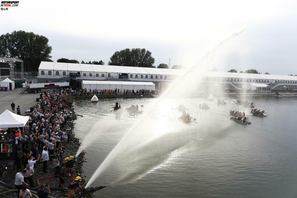 Liberty Media lässt eine alte Tradition in Montreal neu aufleben: Am Samstagabend findet im Sankt-Lorenz-Strom unmittelbar neben der Strecke eine Bootsregatta statt. Das Rennen wird über Facebook live übertragen. Ohne Mercedes, Ferrari und Force India.