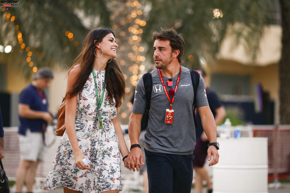 Die beiden lassen sich mit Nachwuchs noch etwas Zeit: Fernando Alonso ist seit 2016 mit Linda Morselli liiert, einer italienischen TV-Moderatorin. Die war zuvor jahrelang mit MotoGP-Ass Valentino Rossi in einer Beziehung. Auch wenn's sportlich nicht läuft: Privat scheint Alonso sein Glück gefunden zu haben, ...