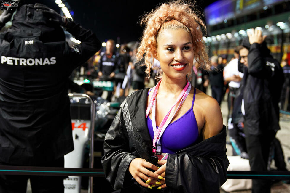 In der Sängerin Raye hat die Formel 1 einen neuen Fan gewonnen. Berühmtheit erlangte die 19-Jährige 2016 durch die Single 