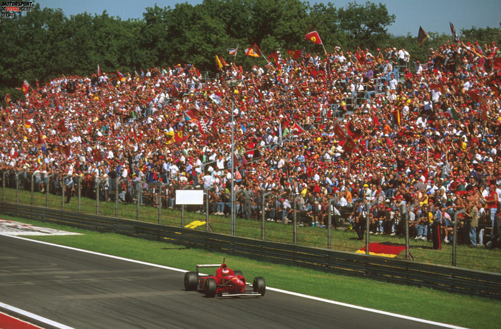 Mit 18 Siegen ist Ferrari das erfolgreichste Team. McLaren liegt mit zehn Siegen auf Platz zwei, Williams mit sechs Siegen auf Platz drei.