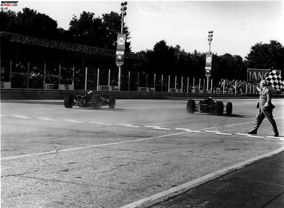 2017 jährt sich der einzige Sieg eines Honda-Werksteams beim Italien-Grand-Prix zum 50. Mal. 1967 gewann die vor kurzem verstorbene Formel-1-Legende John Surtees. Am Steuer des von einem V12-Motor angetriebenen RA300, eroberte Surtees in einem packenden Finale die Führung erst auf der Zielgeraden und schlug Jack Brabham um zwei Zehntel.