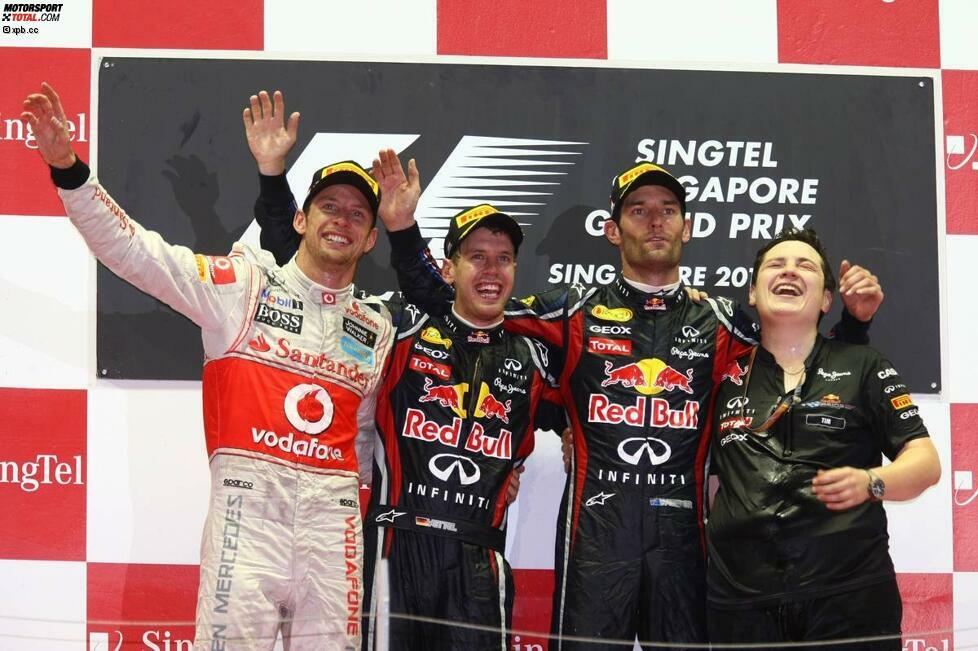 Red Bull ist mit drei Siegen (2011 bis 2013) das erfolgreichste Team in Singapur. Ferrari (2010 und 2015) und Mercedes (2014 und 2016) gewannen je zweimal, Renault (2008) und McLaren (2009) waren einmal erfolgreich.