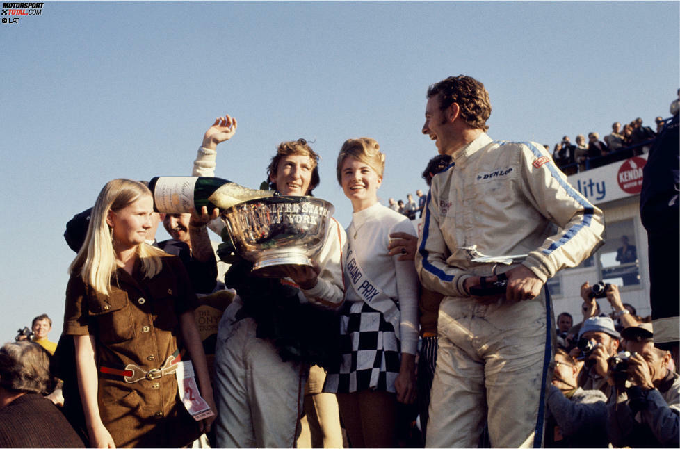 Fünf Fahrern gelang ihr allererster Sieg in der Formel 1 beim US-Grand-Prix: Bruce McLaren 1959 in Sebring, Innes Ireland 1961 in Watkins Glen, Jochen Rindt 1969, Emerson Fittipaldi 1970 und Francois Cevert 1971 - ebenfalls allesamt in Watkins Glen.