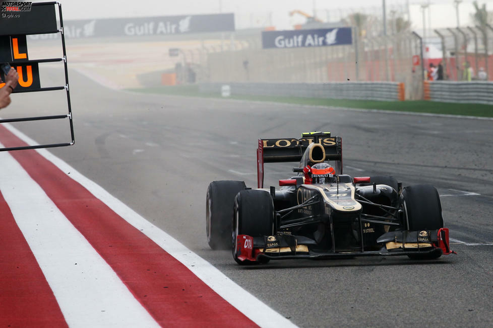 Im Jahr 2012 feierte Romain Grosjean in Bahrain seinen ersten Podestplatz. In seinem erst elften Grand Prix landete der damalige Lotus-Fahrer hinter Sebastian Vettel und Kimi Räikkönen auf Rang drei. 2013 fuhr er als Dritter auf Lotus noch einmal auf das Podium.