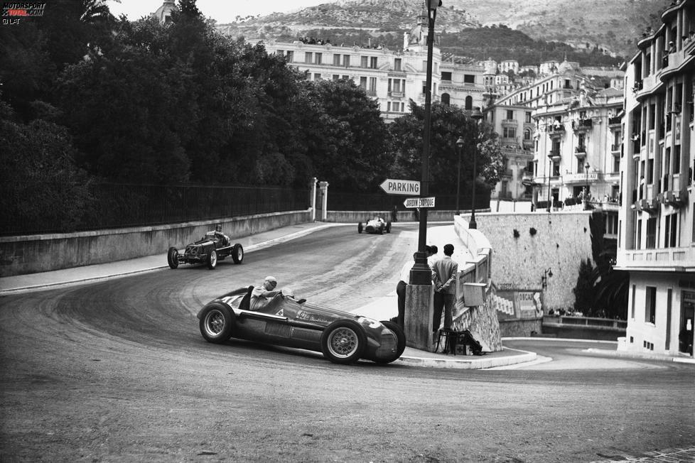 Dreimal hat der Monaco-Sieger sogar das komplette Feld überrundet: Juan Manuel Fangio 1950, Graham Hill 1964 und Denis Hulme 1967. Seit der Monaco-Grand-Prix von den ursprünglichen 100 Runden verkürzt wurde (2017 sind es 78 Runden), ist dieses Kunststück aber niemandem mehr gelungen.