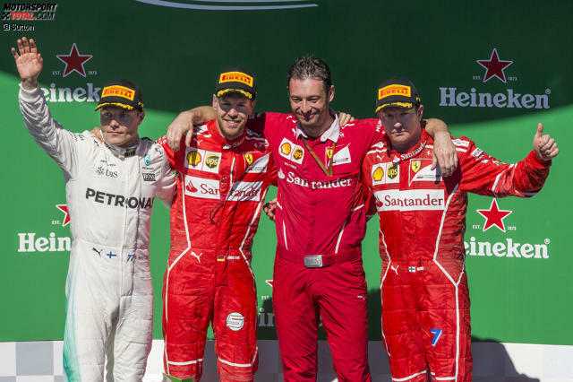 Die 17 besten Fotos des Grand Prix von Brasilien jetzt durchklicken: Sebastian Vettel feiert seinen 47. Sieg in der Formel 1, letztendlich souverän vor Valtteri Bottas und Teamkollege Kimi Räikkönen. Damit ist dem Ferrari-Star zumindest der Vizetitel kaum noch zu nehmen. Vor Abu Dhabi hat er 22 Punkte Vorsprung auf Bottas. Die 17 besten Fotos des Grand Prix von Brasilien jetzt durchklicken: Sebastian Vettel feiert seinen 47. Sieg in der Formel 1, letztendlich souverän vor Valtteri Bottas und Teamkollege Kimi Räikkönen. Damit ist dem Ferrari-Star zumindest der Vizetitel kaum noch zu nehmen. Vor Abu Dhabi hat er 22 Punkte Vorsprung auf Bottas.