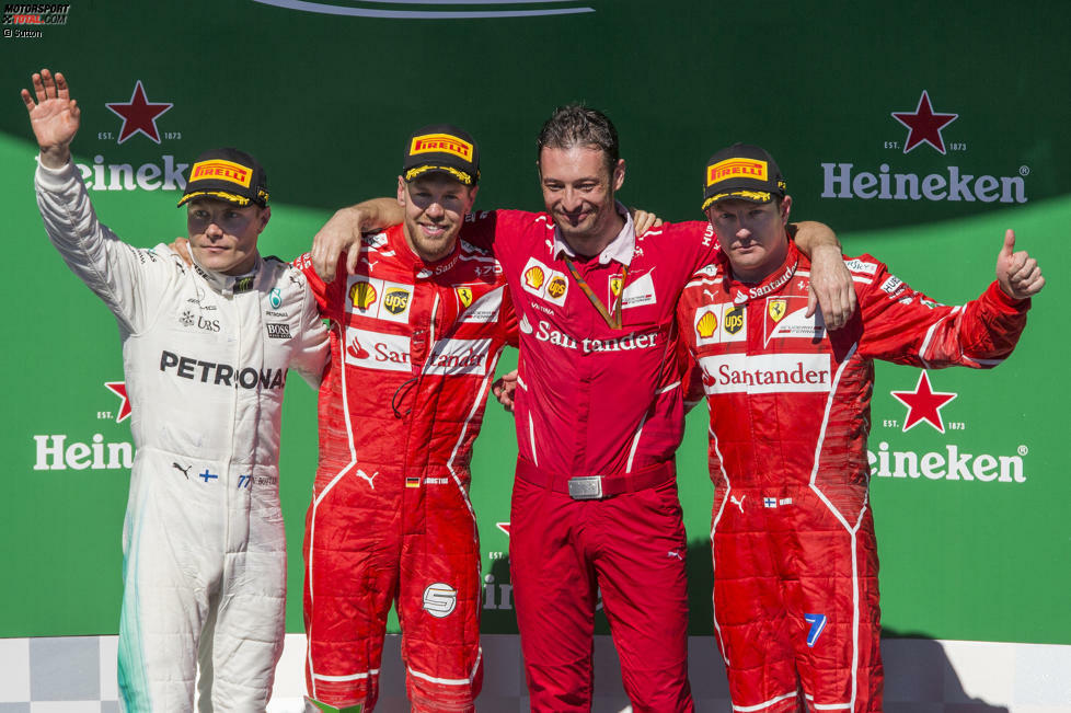 Die 17 besten Fotos des Grand Prix von Brasilien jetzt durchklicken: Sebastian Vettel feiert seinen 47. Sieg in der Formel 1, letztendlich souverän vor Valtteri Bottas und Teamkollege Kimi Räikkönen. Damit ist dem Ferrari-Star zumindest der Vizetitel kaum noch zu nehmen. Vor Abu Dhabi hat er 22 Punkte Vorsprung auf Bottas.