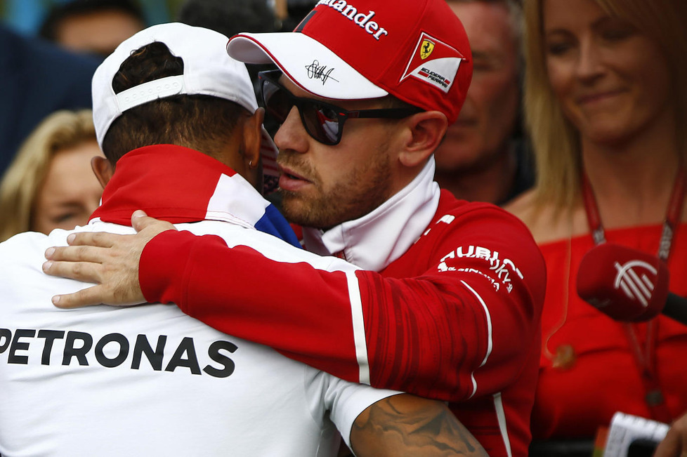 Das Formel-1-Rennen in Mexiko: Der WM-entscheidende Crash zwischen Hamilton & Vettel sowie Verstappens Sieg