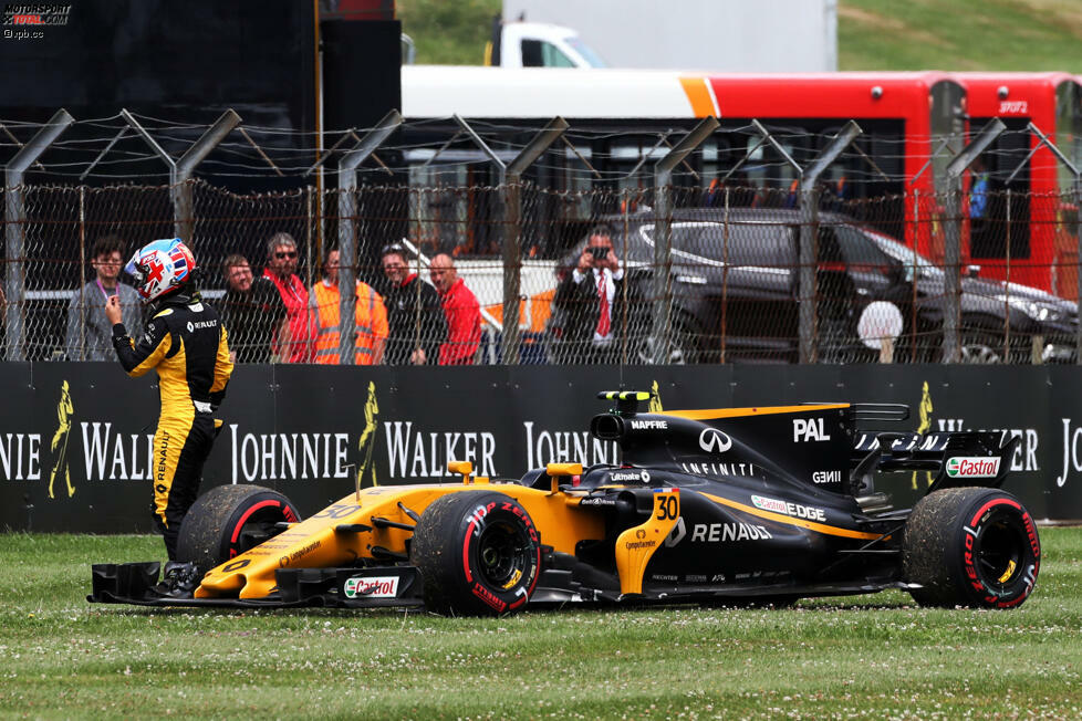 ... angeblich könnte er schon in Ungarn im Renault sitzen. Und zwar statt Jolyon Palmer, bei dem zum Unvermögen auch noch Pech hinzukommt. Ausgerechnet beim Heim-Grand-Prix rollt er nach solidem Qualifying schon in der Aufwärmrunde aus. Das Startprozedere muss unterbrochen werden, es gibt eine zweite Aufwärmrunde.