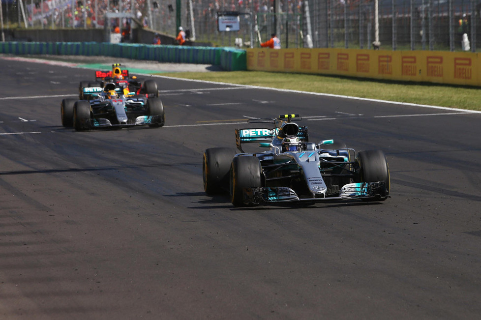 Das Formel-1-Rennen in Budapest: Räikkönens vergebene Siegchance, die Mercedes-Order und Verstappens Kollision