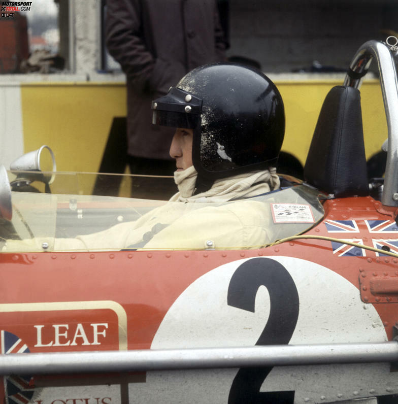 ... saß Rindt 1969 tatsächlich im Lotus. Worauf er sich eingelassen hatte, wurde ihm schon nach beim zweiten Saisonrennen auf dem schnellen Montjuich-Stadtkurs in Barcelona ...