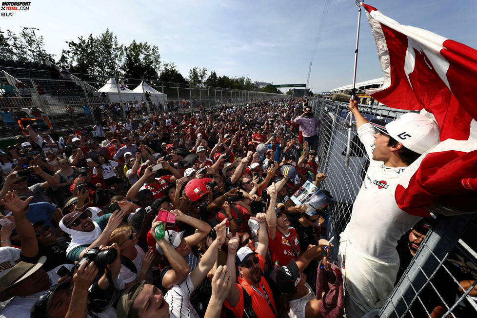 Riesenjubel nach Rennende bei den kanadischen Fans: Sie feiern P9 für Stroll wie einen Sieg. Es sind die ersten WM-Punkte für den 18-Jährigen, den ausgerechnet Landsmann Jacques Villeneuve vor dem Rennen als einen der schlechtesten Rookies der Formel-1-Geschichte bezeichnet hat ...