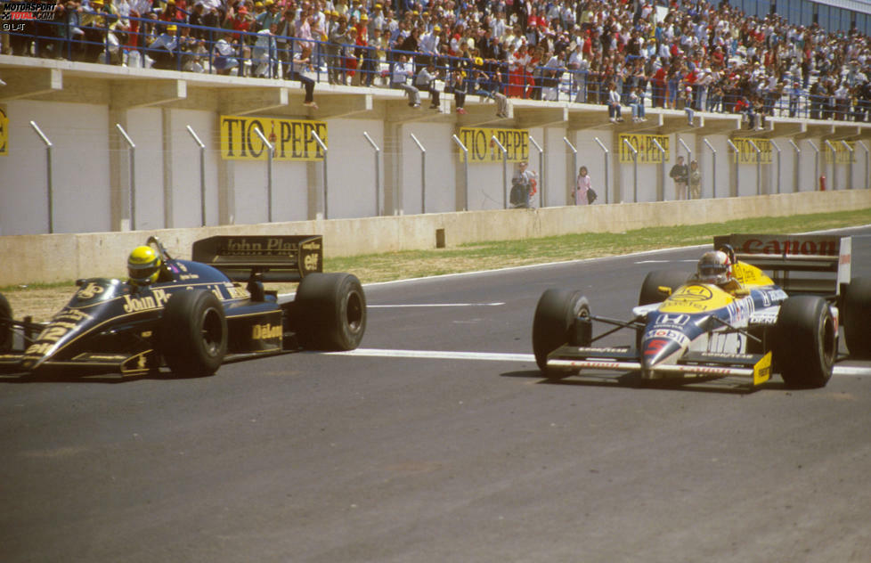 Platz 3: Der Spanien-Grand-Prix 1986 erlebt, wie der junge Ayrton Senna (Lotus) seinen Rivalen Nigel Mansell (Williams) mehrere Runden lang hinter sich hält, obwohl er die älteren Reifen auf den Achsen hat. 0,014 Sekunden sind es, die der Brasilianer bei der letzten Attacke ins Ziel rettet, doch zunächst jubelt nur der 
