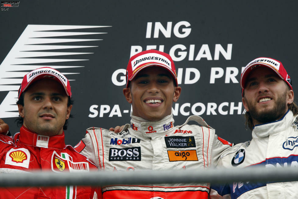 Felipe Massa (Belgien 2008) - Auf dem Podium in Spa jubelt zunächst der spätere Weltmeister Lewis Hamilton, doch zwei Stunden nach dem Rennen erhält der Brite nachträglich eine 25-Sekunden-Strafe, durch die er auf Platz drei zurückgeworfen wird. Ein Überholmanöver kurz vor Schluss wird ihm zum Verhängnis.