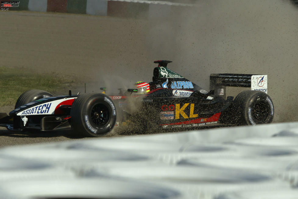 Alex Yoong (Malaysia): Kurz nachdem der Grand Prix in Sepang auf die Landkarte rückte, kam ein Fahrer aus Kuala Lumpur in die Königsklasse. Yoong, der Sohn einer Britin und eines Chinesen, sprang 2001 bei Minardi für Tarso Marques ein. In der Saison darauf war er umstrittener Stammpilot und oft zu langsam. Der Formel-1-Traum endete rasch.