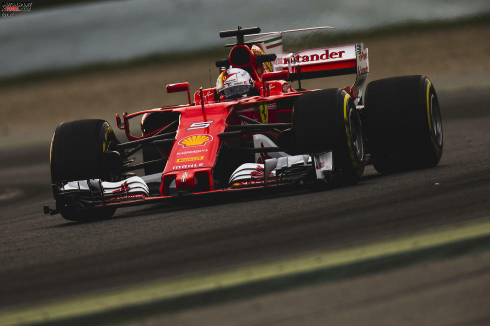 Platz 1: Ferrari steht in diesem Ranking schon mal dort, wo man auch sportlich wieder hin möchte. Der neue SF70H gilt für 24,56 Prozent der Fans als das schönste Formel-1-Auto der Generation 2017.