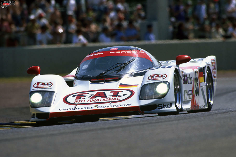 Le Mans 1994: Der Dauer-Porsche 962 LM beendet die Durststrecke an der Sarthe. Yannick Dalmas, Mauro Baldi und Hurley Haywood siegen aufgrund der besseren Effizienz des 3,0-Liter-Sechszylinder-Turbos gegen die starken Werks-Toyotas mit ihren V8-Turbos.