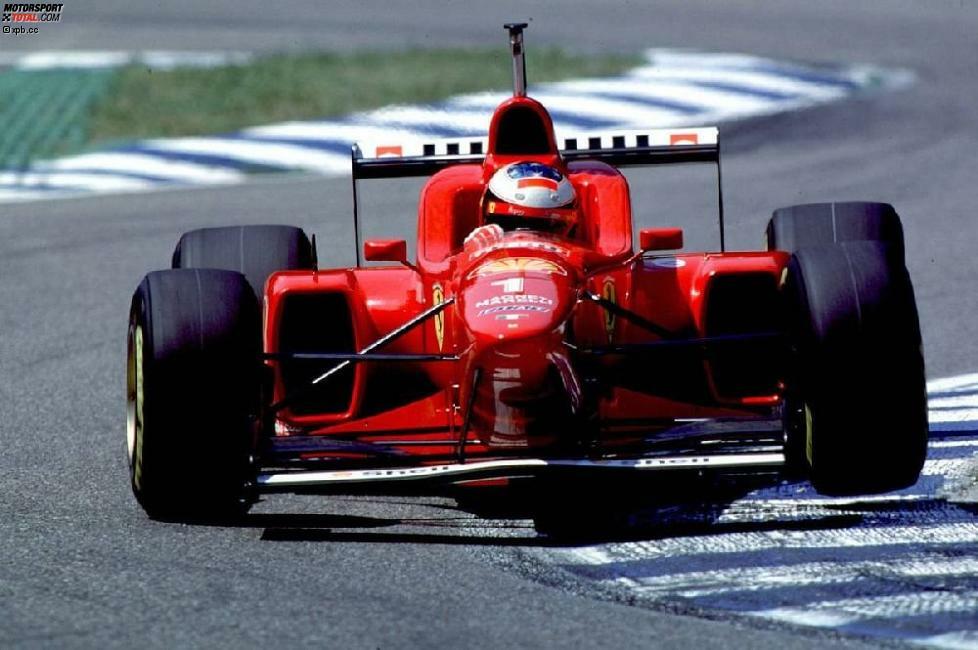 Der Rekord für die meisten Pole-Positions wird derzeit von Michael Schumacher gehalten. In 68 Qualifyings setzte der Deutsche die schnellste Rundenzeit und überflügelte in der Saison 2006 die Bestmarke Ayrton Sennas (65), der noch immer auf Rang zwei der ewigen Bestenliste rangiert.