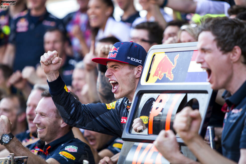 ...Max Verstappen, der bei seinem Premieren-Erfolg von Barcelona 18 Jahre und 228 Tage alt war. Nun könnte der Niederländer Vettel den Nimbus als jüngster Pole-Setter ebenfalls stibitzen und hätte dafür sogar bis zum Ende 2018 Zeit. Unwahrscheinlich, dass er sich so viel Zeit lässt, wenn es mit Red Bull so steil bergauf geht wie zuletzt.
