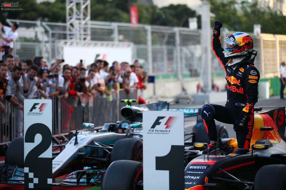 Der Red-Bull-Faktor: Bei der ganzen Rechnung darf man die Bullen nicht vergessen. In Singapur präsentierte sich das Team bereits stark, und mindestens in Japan und Brasilien dürfte der RB13 seine Stärken auch noch einmal ausspielen können. Dort könnten Daniel Ricciardo und Max Verstappen den Titelkandidaten wertvolle Punkte wegnehmen.