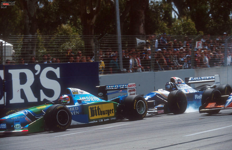 #1: Michael Schumacher, Australien 1994 & Europa 1997: Zweimal die identische Unsportlichkeit, aber mit anderem Ausgang. In seinem ersten WM-Jahr rammt der Deutsche in dem Wissen, dass ein Ausscheiden beider Autos im Saisonfinale seinen Triumph bedeutet, nach einem Fahrfehler Damon Hill - so, dass der Williams-Fahrer aufgeben muss.