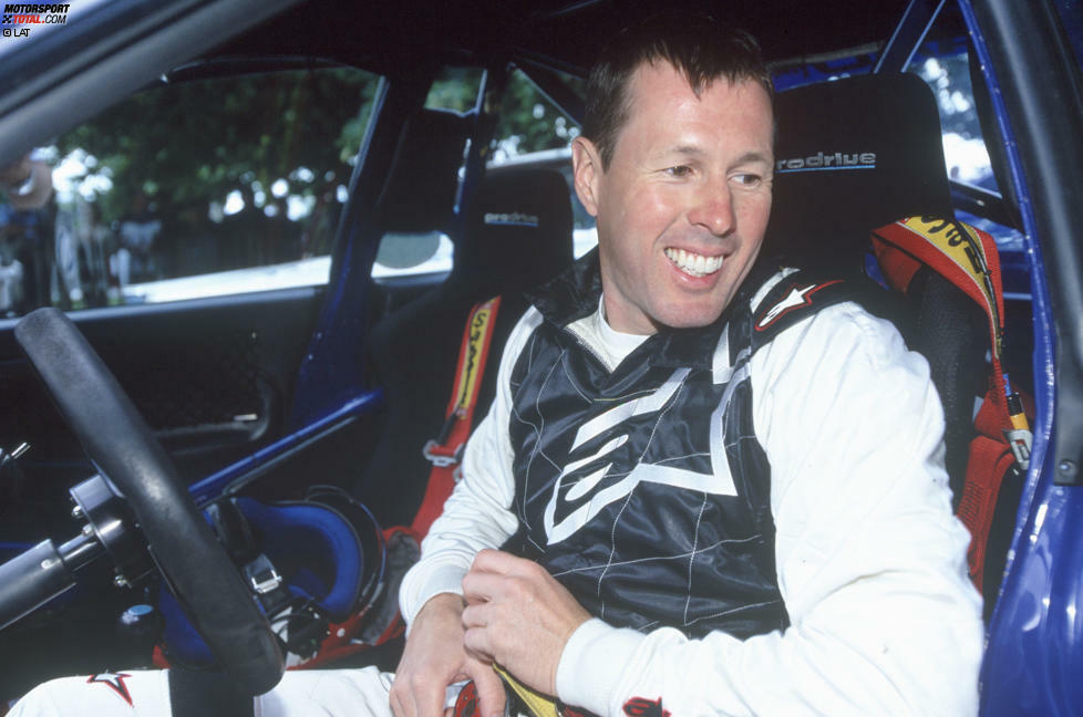 #5 Colin McRae - 25 Siege: Wie Didier Auriol gehört auch der Schotte viele Jahre lang zu den Spitzenfahrern der WRC, gewinnt aber nur einmal im Jahr 1995 die Weltmeisterschaft. Wegen seines oft riskanten Fahrstils fliegen McRae die Herzen vieler Fans zu. Umso größer ist die Trauer, als er 2007 bei einem Hubschrauberabsturz stirbt.