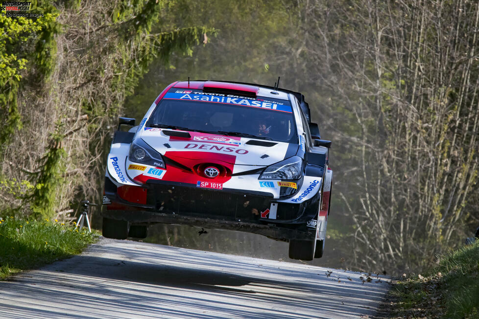 Rallye Kroatien 2021: Sebastien Ogier (Toyota) gewinnt 0,6 Sekunden vor Elfyn Evans (Toyota).