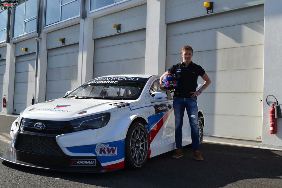 Yann Ehrlacher - RC-Lada: Neuer Fahrer, neues Team, bewährtes Auto. Der französische Rennstall RC Motorsport gab am 10. März bekannt, 2017 in der WTCC einen Lada Vesta für Yann Ehrlacher, den Neffen von Yvan Muller, einzusetzen.