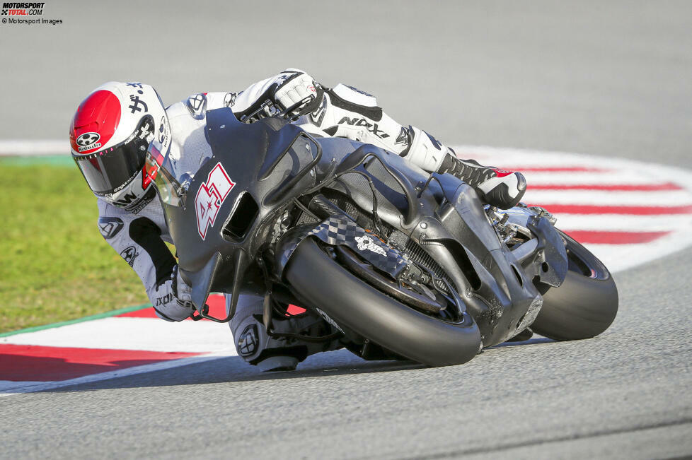 Aleix Espargaro hängt den MotoGP-Helm aber noch nicht komplett an den Nagel. Für 2025 unterschreibt er bei Honda als Testfahrer. Der eine oder andere Wildcard-Einsatz ist nicht ausgeschlossen.