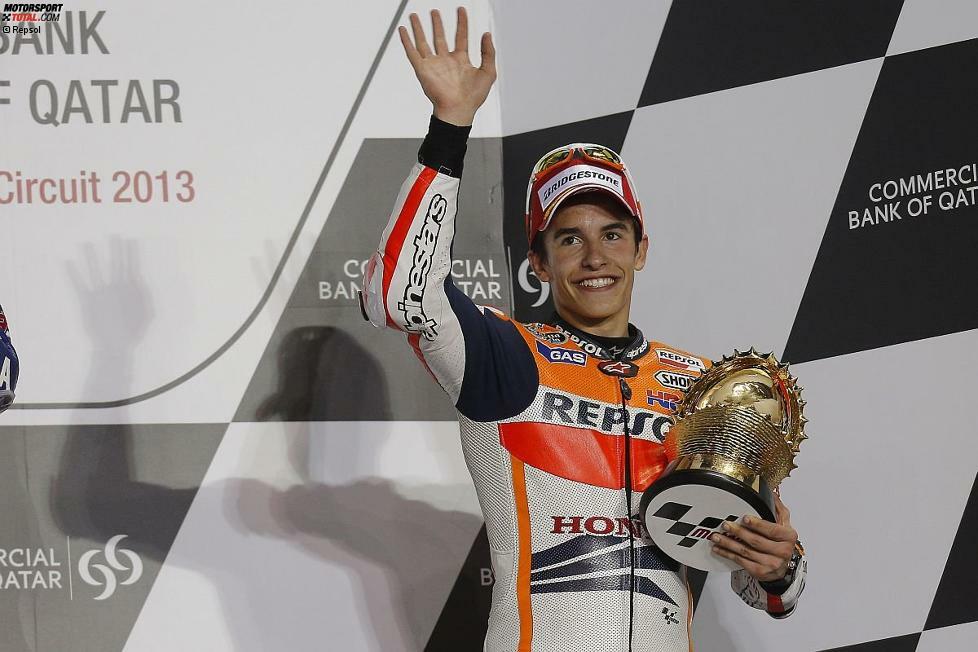 2013 führt sein Weg in die Königsklasse. Obwohl er Rookie ist, erhält Marquez sofort einen Werksplatz im Honda-Team. Und er bestätigt das Vertrauen schon im ersten Rennen mit einem dritten Platz.