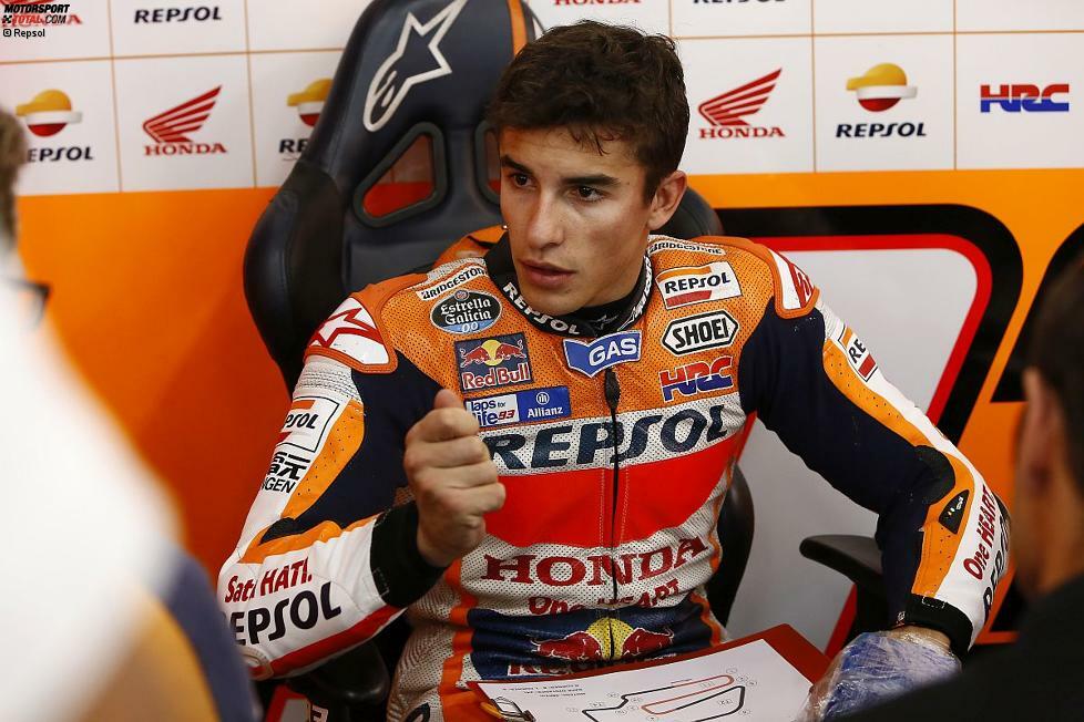 2015 endete die Dominanz von Marquez in der Königsklasse vorerst. Fünf Rennstürze und Verletzungen warfen ihn im WM-Kampf zurück. Es sollte sein schlechtestes Jahr in der MotoGP werden.