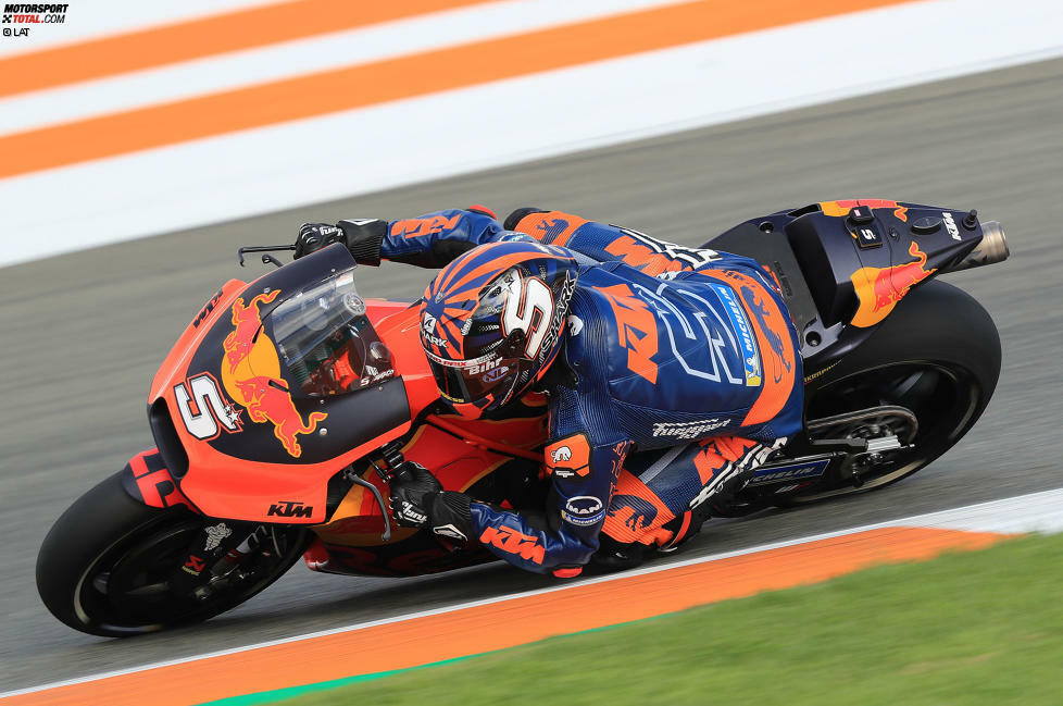 2019 wagt Zarco ein neues Abenteuer. Nach zwei Jahren bei Tech 3 wechselt er zu KTM und wird dort erstmals Werksfahrer. Die erhofften Erfolge bleiben jedoch aus.