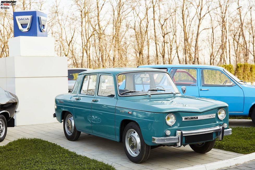 Die Wahl fiel in Rumänien auf Renault, gebaut werden sollte das noch in der Entwicklung befindliche Modell Renault 12. Doch am 20. August 1968 startete die Produktion zur Überbrückung zunächst mit dem Renault 8 alias Dacia 1100. Von ihm liefen 26.582 Exemplare vom Band.