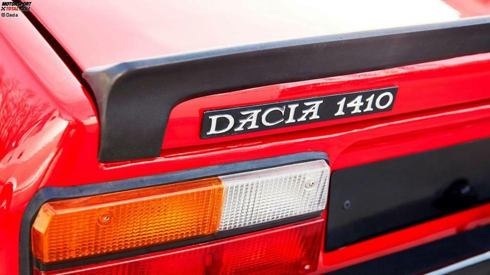 Sogar mit einem Heckspoiler konnte der Dacia 1410 Sport angeben. Bei 65 PS aus 1,4 Liter Hubraum war die Mini-Theke technisch aber nicht wirklich nötig.