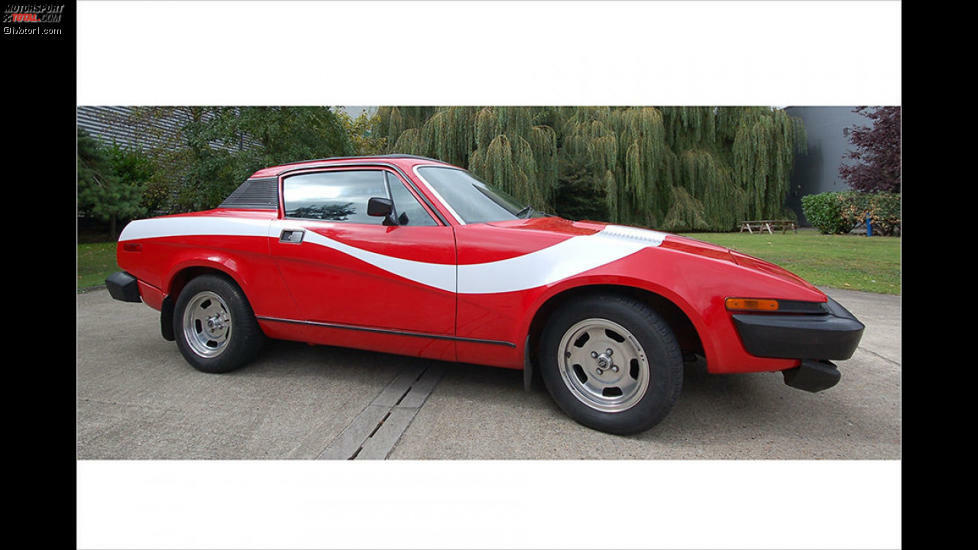 Triumph TR7: Noch ein Keil: Der TR7 brach Mitte der 70er-Jahre radikal mit der bisherigen Triumph-Designsprache. Trotzdem wurde der TR7 (inklusive seines stärkeren Bruders TR8) zum meistverkauften Modell der Marke. Vielmehr besiegelte das Missmanagement des British-Leyland-Konzerns das Ende von Triumph.