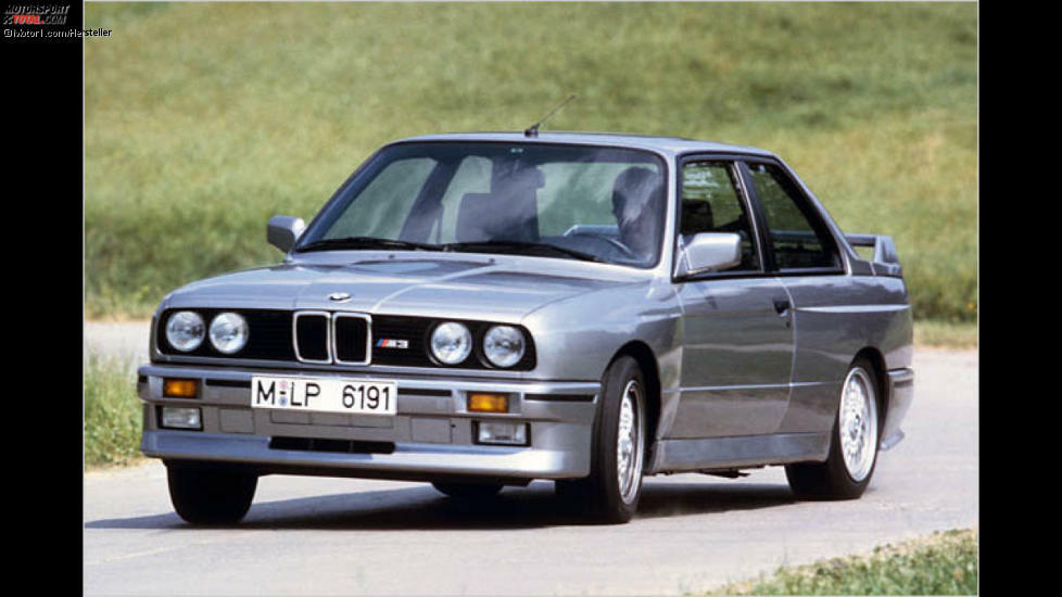 BMW M3: Schon vor 1985 war der 3er-BMW ein beliebtes Tuningobjekt. Doch dann schritten die Münchener selbst zur Tat und schufen den 200 PS starken M3. Wer das nötige Kleingeld hatte, konnte mit dem optisch auffälligen M3 viel Fahrspaß haben, wie unser Bild zeigt.