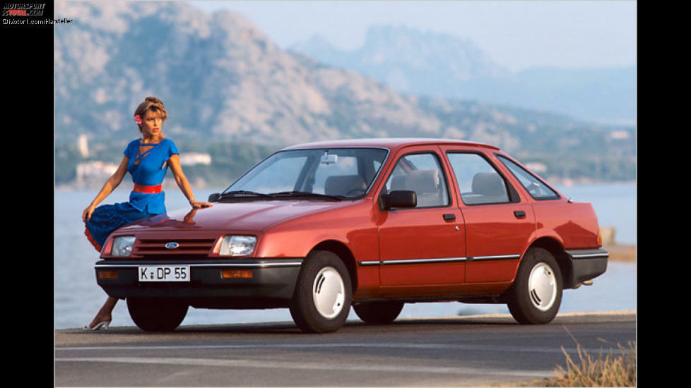 Ford Sierra: Nicht nur der Mercedes 190 sorgte 1982 für Rauschen im Blätterwald, auch der Ford Sierra. Mit seinem radikal aerodynamischen Design und neuem Namen brach der Sierra radikal mit dem biederen Vorgänger Taunus. Das Fließheck hatte die nächsten Jahre bei Ford Hochkonjunktur, der Scorpio setzte ab 1985 auf den schrägen Abschluss