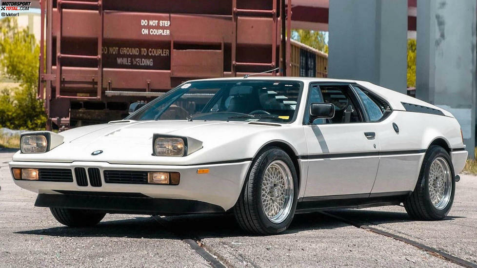 BMW M1: Vom BMW M1, einem der berühmtesten Supersportwagen der 1970er-Jahre, wurden nur 456 Einheiten gebaut. Ausgestattet mit einem Sechszylinder-Motor und 277 PS Leistung hatte der M1 eine von Giugiaro entworfene Karosserie, die nur 1,14 Meter hoch war.