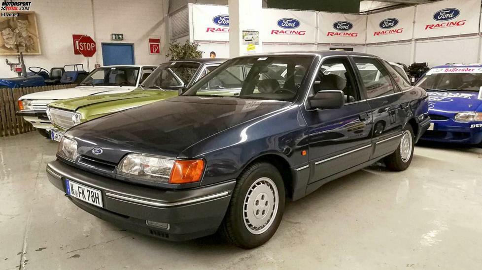 1985, also vor 33 Jahren, stellte Ford den Scorpio als Nachfolger des Granada vor. Doch die moderne Fließheck-Form goutieren nicht allzu viele Kunden. Frühe Scorpio-Jahrgänge können inzwischen ein H-Kennzeichen erhalten.