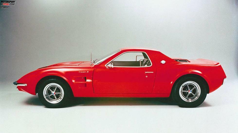 Ford Mustang Mach 2 Concept (1967): Mehr wie ein Lotus wirkt das Mustang Mach 2 Concept von 1967. Ford-Designchef Gene Bordinat und die sogenannte Special Vehicles Group entwarfen einen Zweisitzer mit V8 hinter den Passagieren als möglichen Nachfolger der Shelby Cobra. Leider schaffte es der Entwurf nicht in Serie.