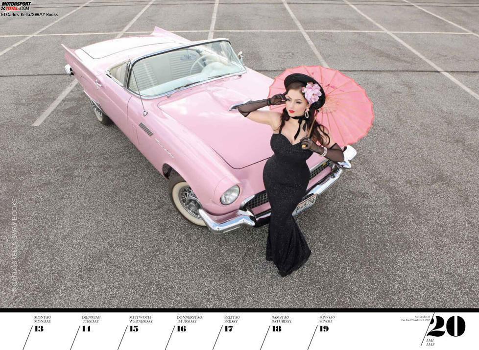 Girls & legendary US-Cars 2019, Woche 20: Acid Doll an einem Ford Thunderbird von 1957