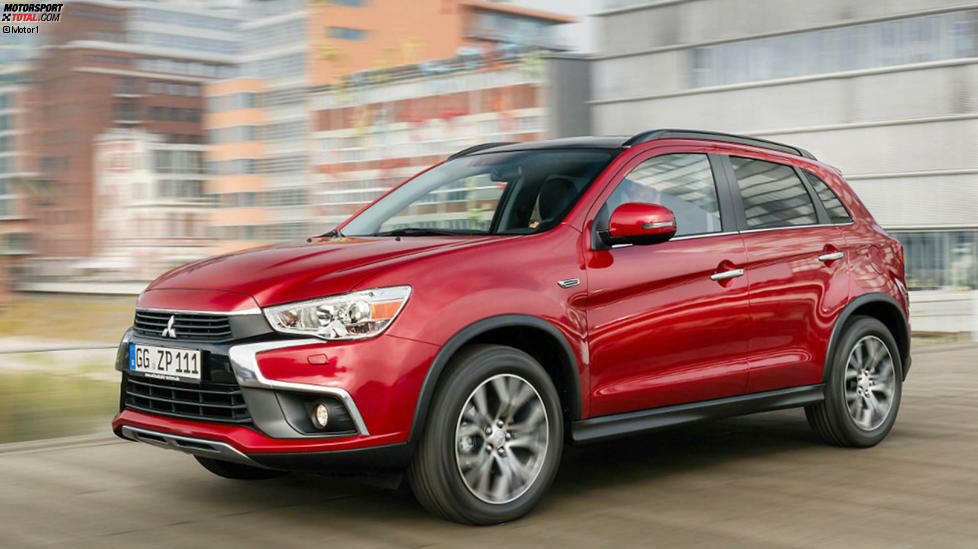 #15 Mitsubishi ASX 1.6 2WD: 
Reichlich angejahrt wirkt der Mitsubishi ASX, das Modellprogramm wurde bereits ausgedünnt. Das 4,35 Meter lange SUV gibt es nur noch mit 117-PS-Saugbenziner. Erstaunlich: Schon in der 19.490 Euro teuren Basisversion ist eine Klimaautomatik serienmäßig.