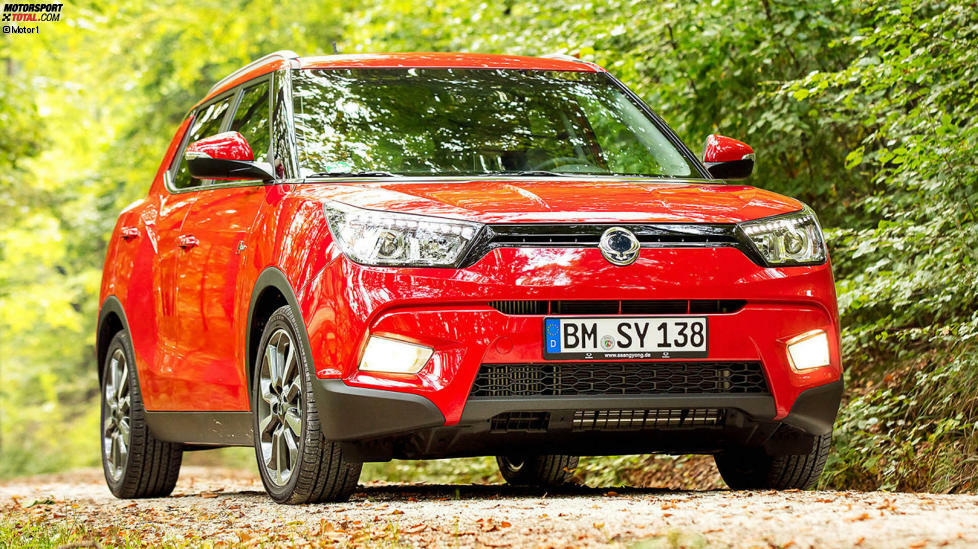 #6 SsangYong Tivoli 1.6 2WD: 
Ein echter Geheimtipp ist der SsangYong Tivoli. Warum? Nun, das 4,20 Meter lange SUV protzt bereits an der Basis mit einem 128 PS starken Saugbenziner. Für 15.990 Euro gibt es zudem reichlich Serienausstattung: Bluetooth-Radio, Klimaanlage, Tempomat und Parkpiepser am Heck. Als Option gibt es zudem Allrad