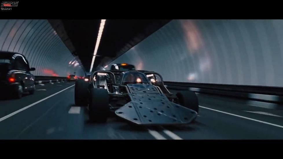 Das Ramp Car aus Fast & Furious 6: Es wirkt wie eine Kreuzung aus einem F1-Auto und Mad-Max-Fahrzeug. Es ist voll funktionsfähig, wir sind allerdings nicht sicher, dass es als Rampe für andere Autos dienen kann, ohne Schaden zu nehmen. Aber die Allradlenkung und der V8-Motor Reifen schneller ruinieren, als Ken Block es kann.