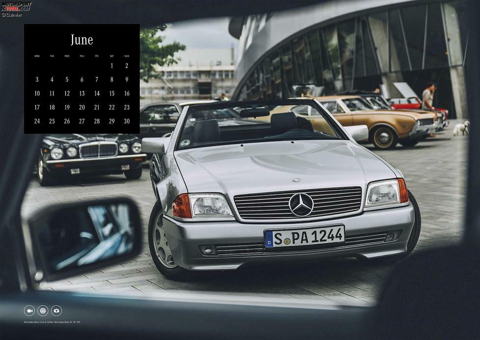 Mercedes-Benz Classic Kalender 2019, Motiv für den Monat Juni: Mercedes-Benz SL der Baureihe R 129 bei Cars & Coffee am Mercedes-Benz Museum, Stuttgart.