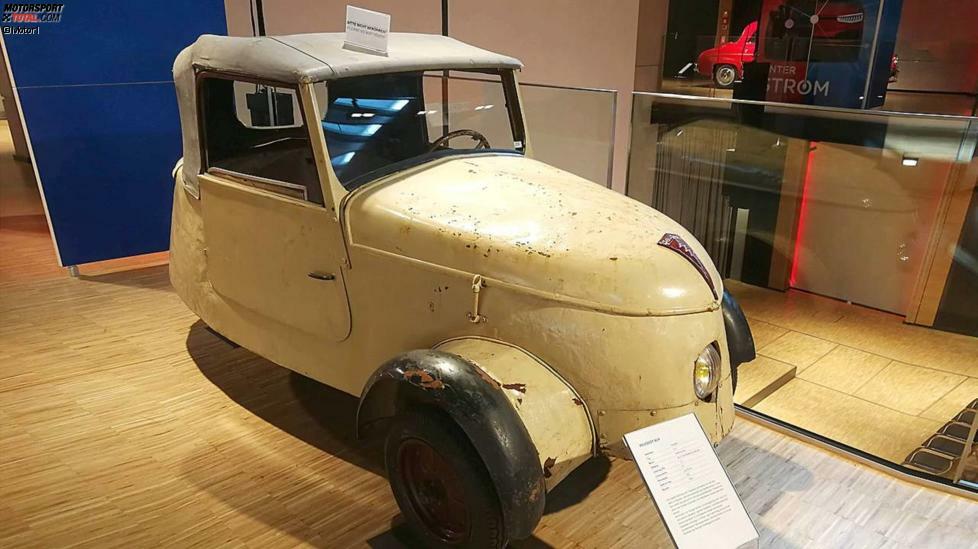 Superselten ist der kleine VLV, den Peugeot 1943 mitten im Krieg entwickelte. 350 Kilogramm und 80 Kilometer Reichweite lauten die Eckdaten. Lust auf die Schätze im PS.Speicher bekommen? Der Eintritt beträgt 12,50 Euro, ermäßigt sind es 7,50 Euro. Geöffnet ist das Museum Dienstag bis Sonntag von 10 bis 18 Uhr, donnerstags sogar bis 21 Uhr